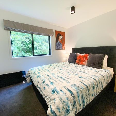 Modern 2-Bedroom Apartment 7-Mins Walk To Queenstown Ngoại thất bức ảnh