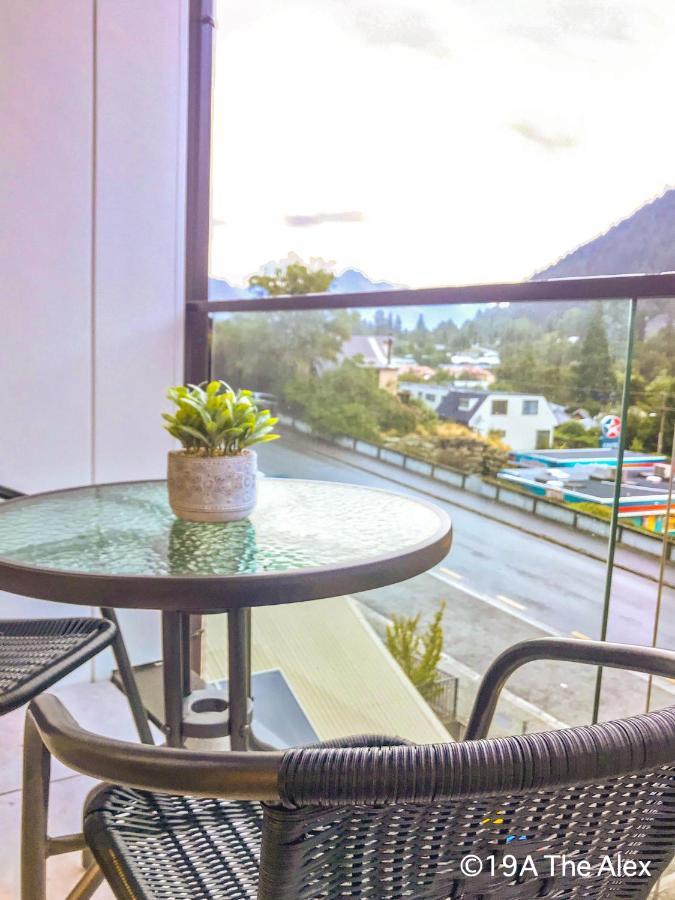 Modern 2-Bedroom Apartment 7-Mins Walk To Queenstown Ngoại thất bức ảnh