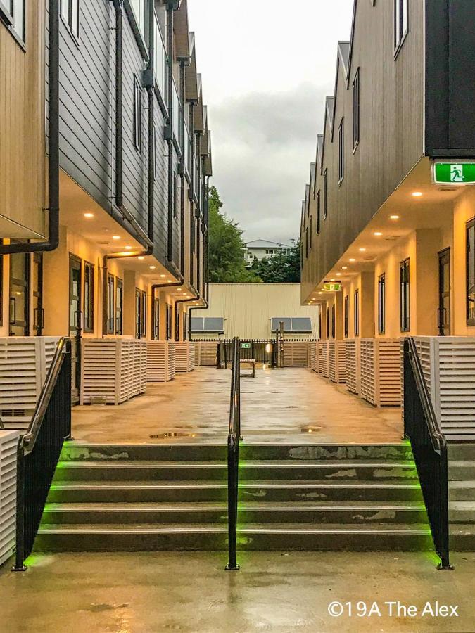 Modern 2-Bedroom Apartment 7-Mins Walk To Queenstown Ngoại thất bức ảnh