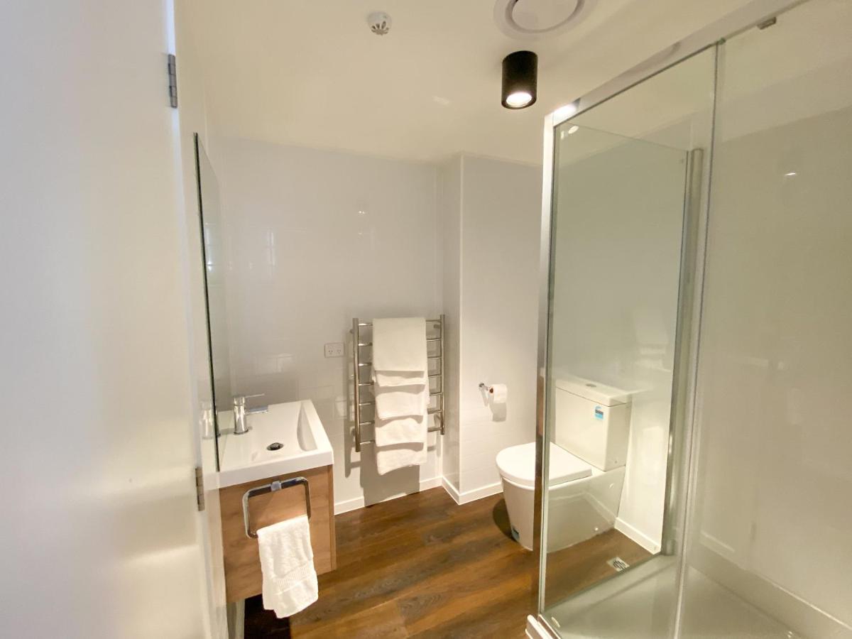 Modern 2-Bedroom Apartment 7-Mins Walk To Queenstown Ngoại thất bức ảnh