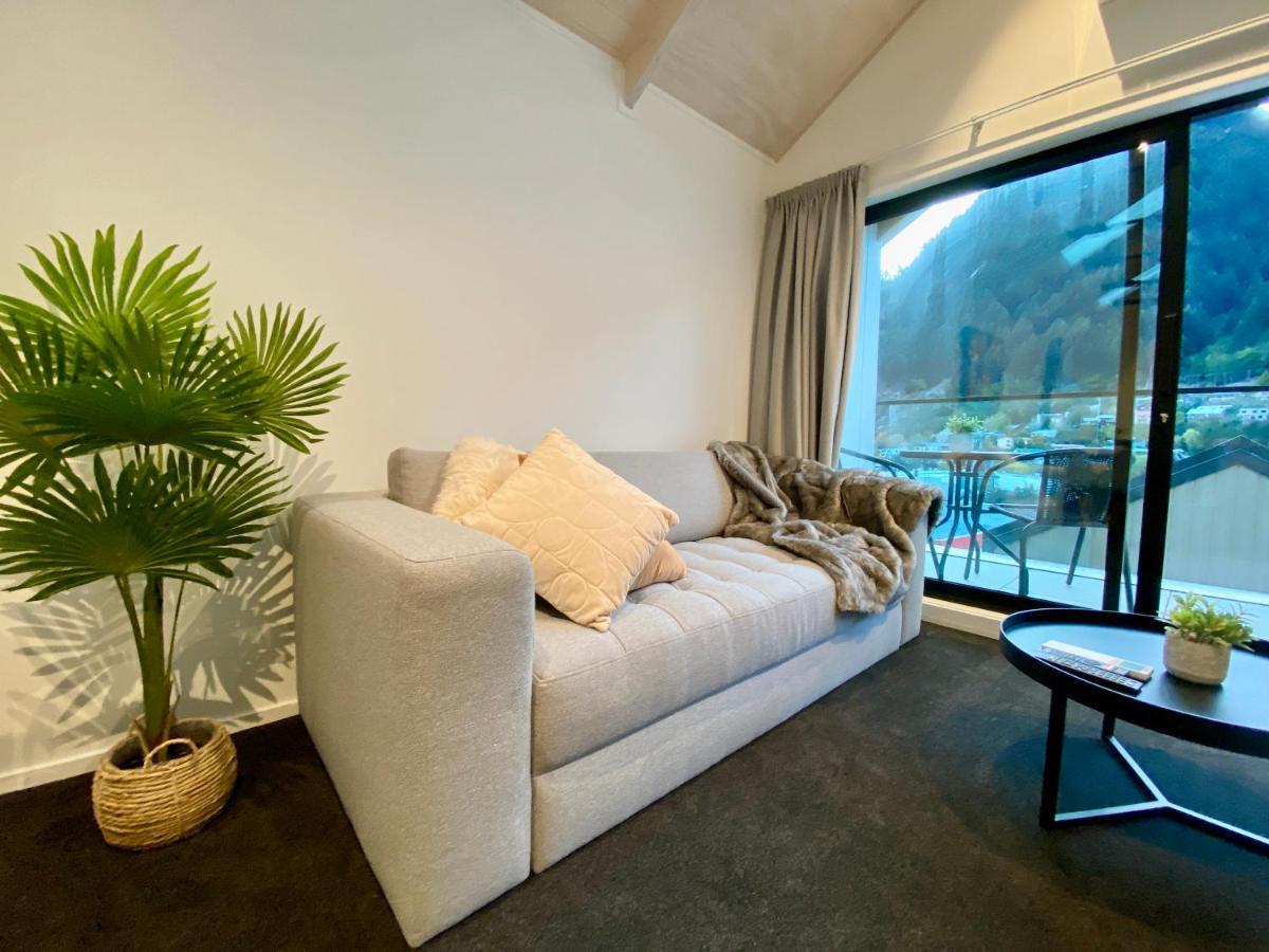 Modern 2-Bedroom Apartment 7-Mins Walk To Queenstown Ngoại thất bức ảnh